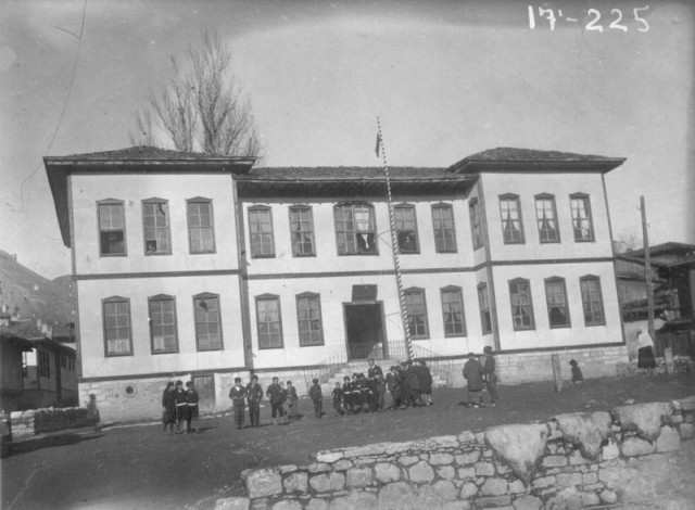 Orhun Zencircioğlu albümünde yer alan fotoğraf karelerinde Çankırı'nın siyah-beyaz yılları gün yüzüne çıkıyor.