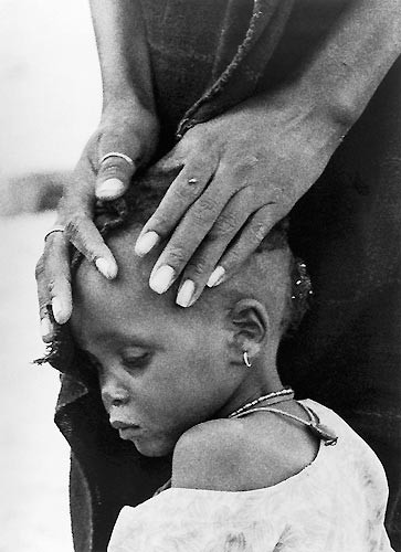 1974 Ovie Carter, ABD Nijerya'da kuraklık kurbanları...