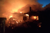 Çankırı'da üç köy evi yandı!