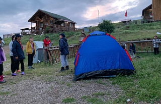 İzcilik Kulübü Yapraklı yaylasında kamp kurdu