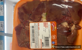 Markette satılan tavuk ciğerinde mide bulandıran görüntüler
