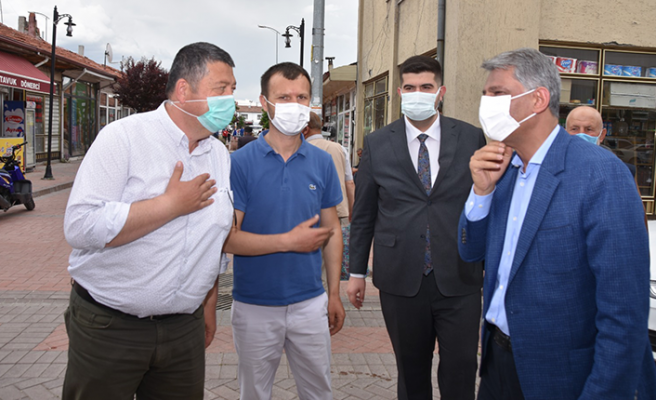 Bakan Yardımcısı Alpaslan Çerkeş’te Esnaflara projeyi anlattı