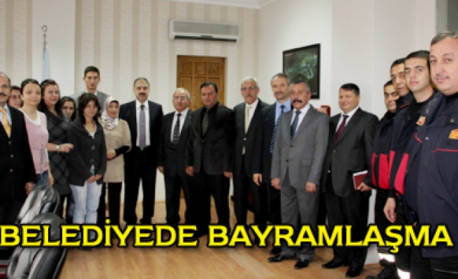 Başkan Dinç, Belediye Personeli ile Bayramlaştı