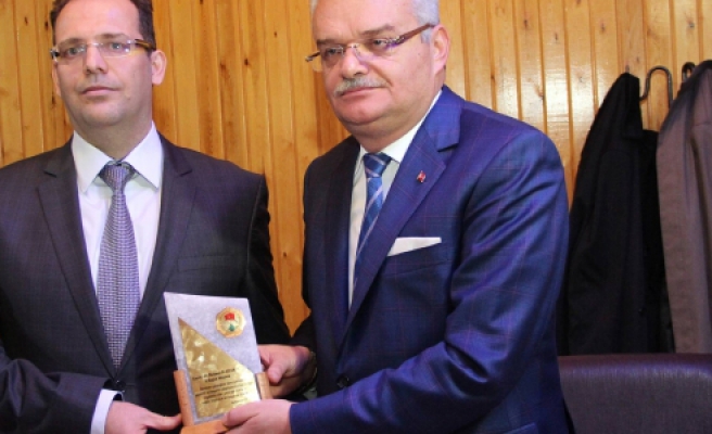 Dr. Mehmet Karakoç için veda yemeği düzenlendi