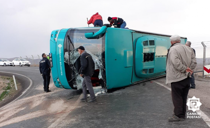 Çankırı'da Cenazeye giden otobüs devrildi: 25 yaralı