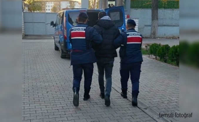 Çankırı’da köydeki evleri soyan hırsızlar Jandarma’dan kaçamadı! 3 kişi tutuklandı