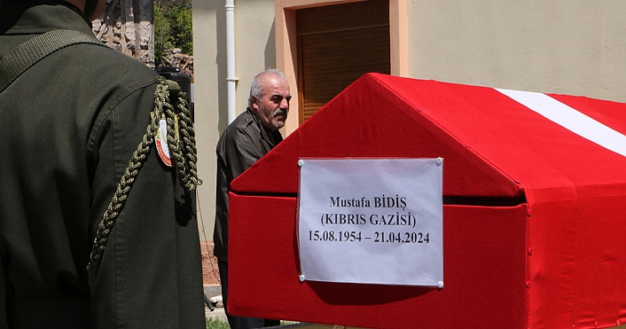 Kıbrıs Gazisi Mustafa Bidiş son yolculuğuna uğurlandı